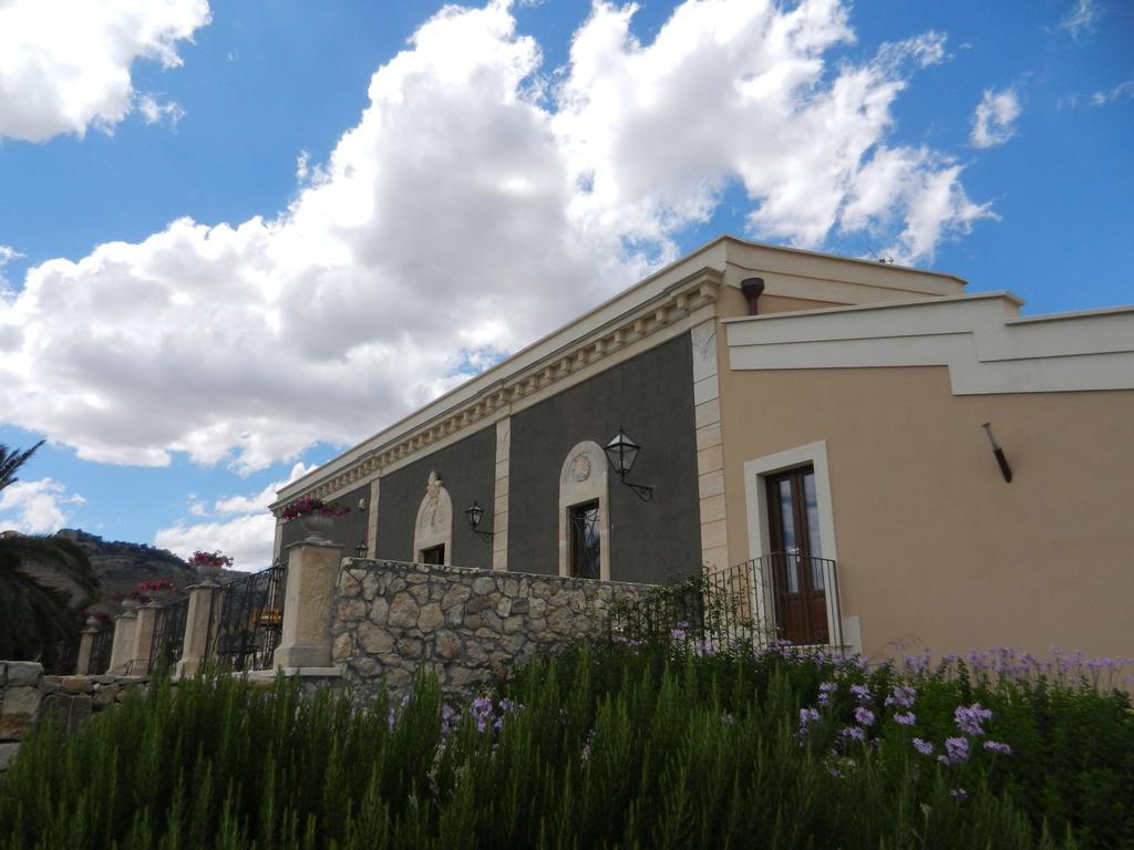 Vecchia Dimora Resort Centuripe Exteriör bild