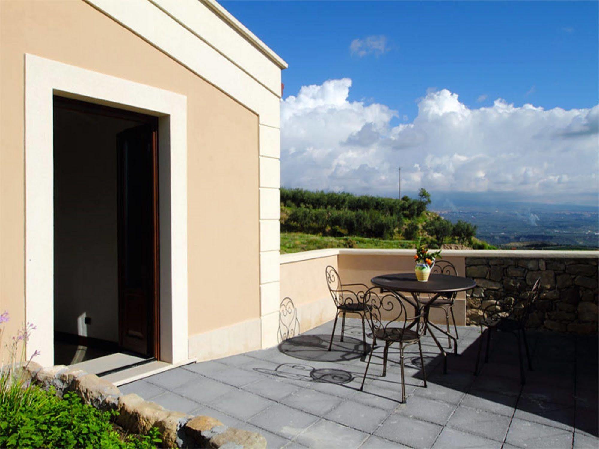Vecchia Dimora Resort Centuripe Exteriör bild