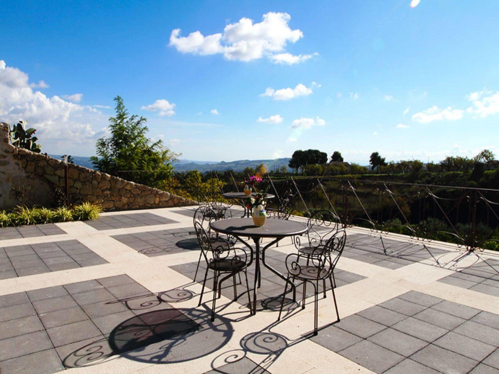 Vecchia Dimora Resort Centuripe Exteriör bild