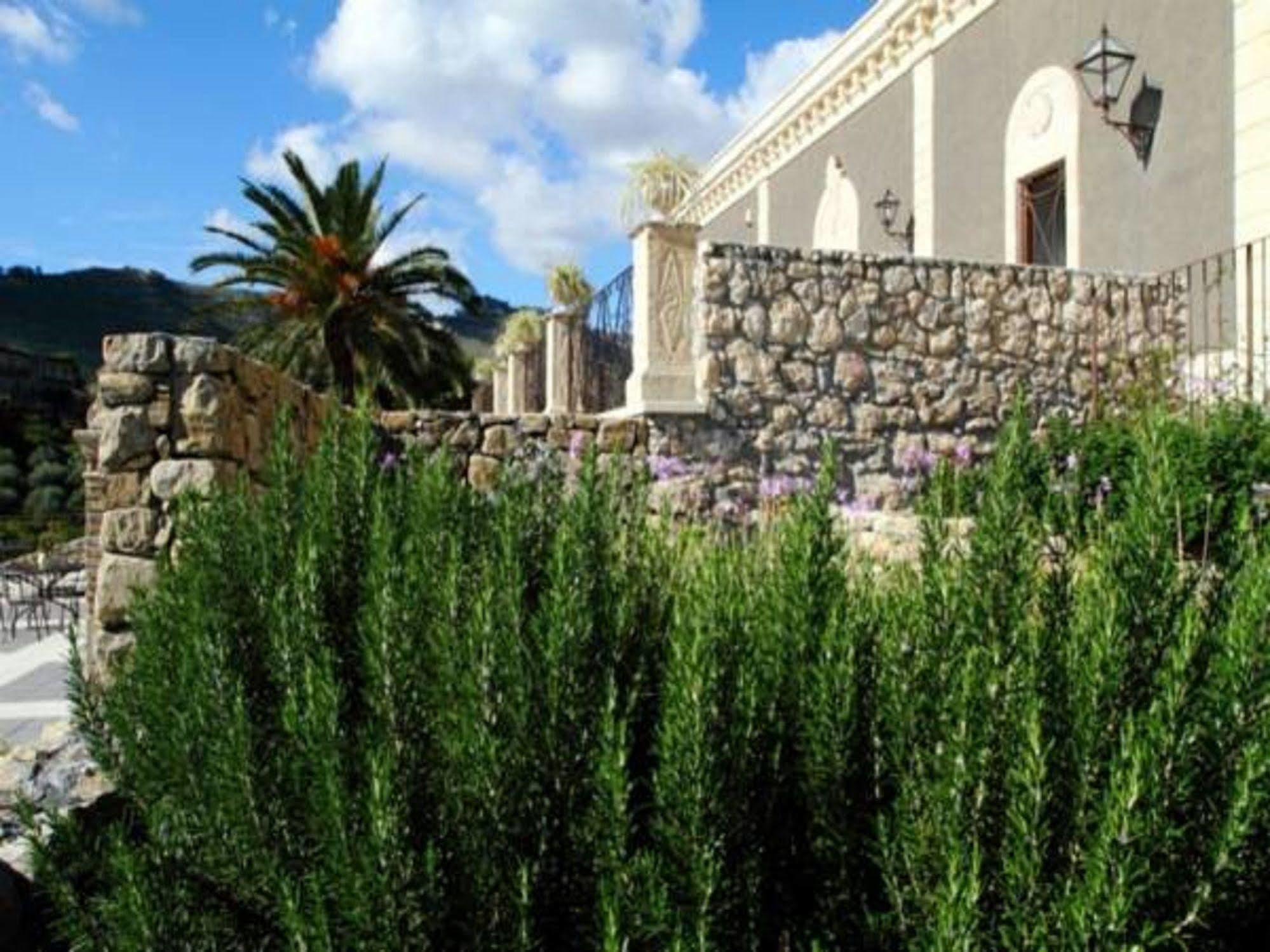 Vecchia Dimora Resort Centuripe Exteriör bild