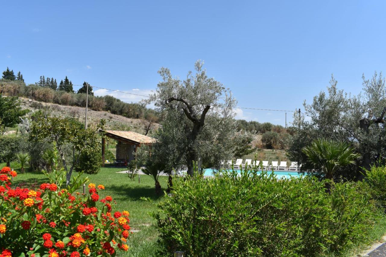 Vecchia Dimora Resort Centuripe Exteriör bild